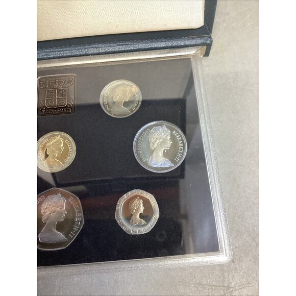 1983 UNITED KINGDOM ROYAL MINT 8 COIN PROOF SET - 8 Coins - Picture 10 of 12